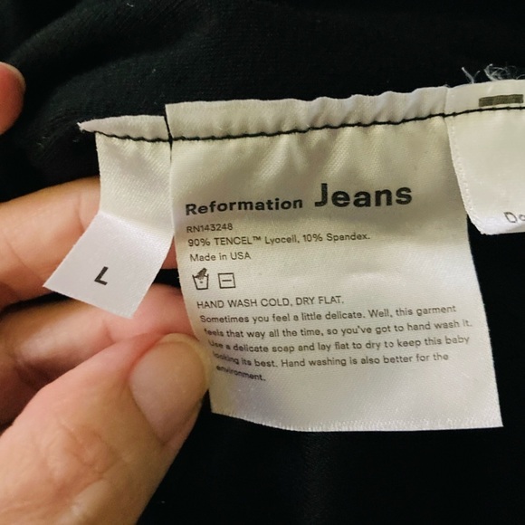 Reformation Rumi little black dress. Size Large. - Picture 7 of 7